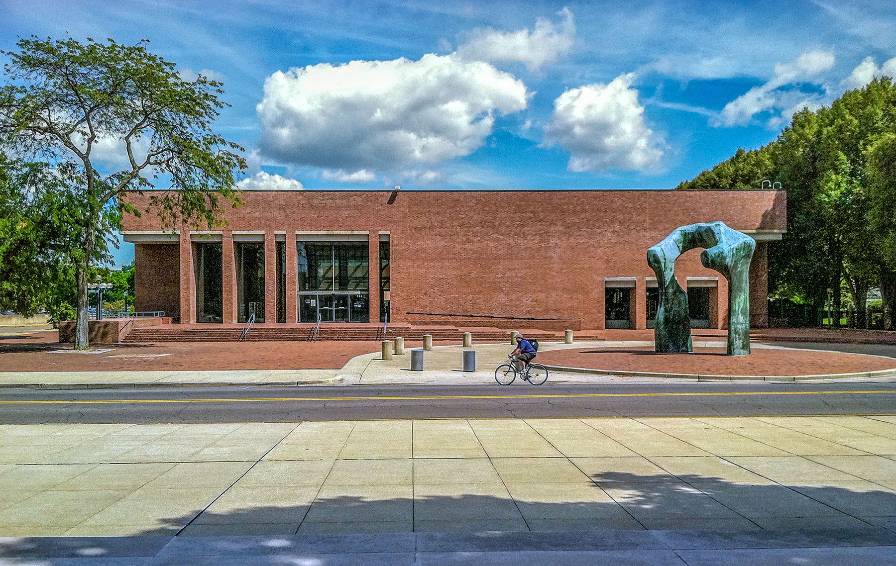 columbusLibrary-and-Large-Arch-credit-Don-Nissen-cavc.jpg